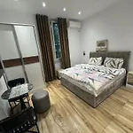Pensionat 21 At Blloku Area 3*