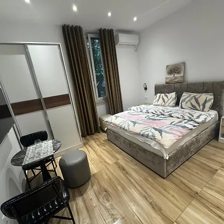 21 At Blloku Area Pensionat