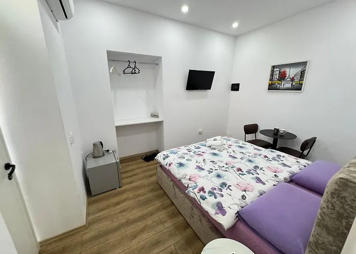 21 At Blloku Area Affittacamere 3*