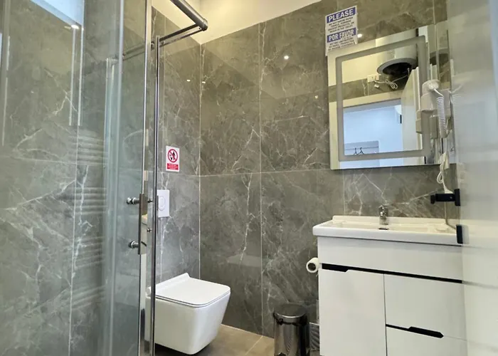 21 At Blloku Area 3*